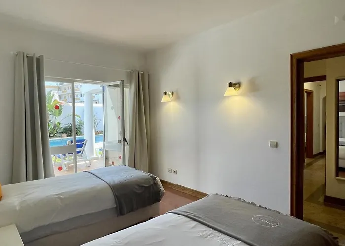 Solar - Private Pool - 12 Guests - *